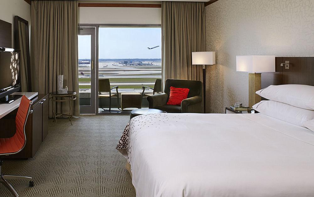 Renaissance Concourse Airport Atlanta